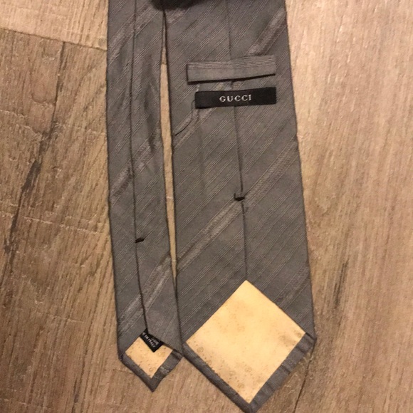 Gucci tie - Picture 2 of 5